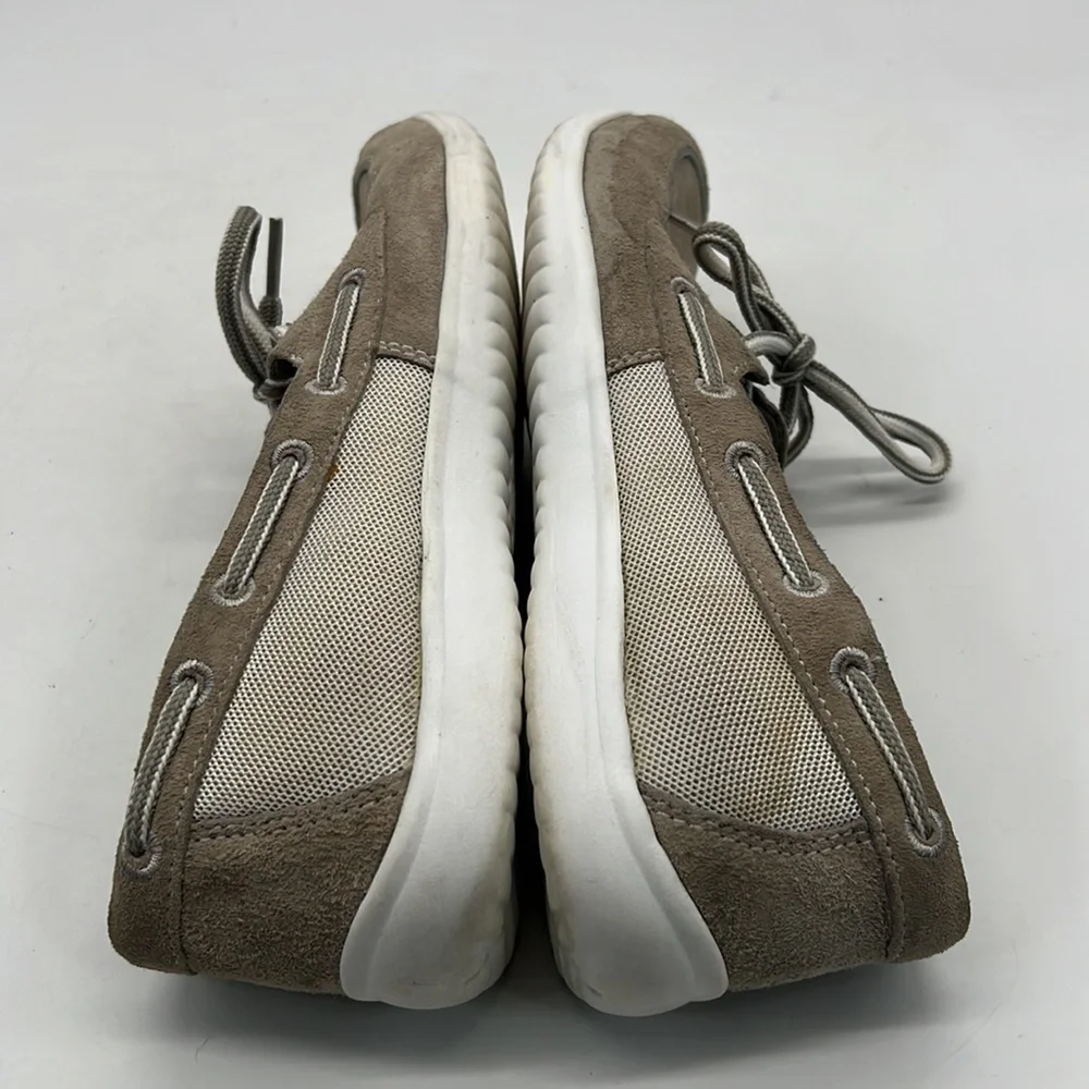 Clarks Beige Suede and Mesh Fabric Slip on Boat Shoes size 6.5